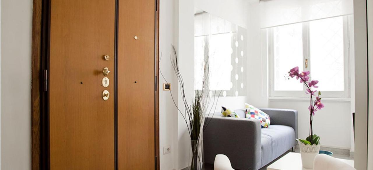 Kamchu Apartments: Ada Rom